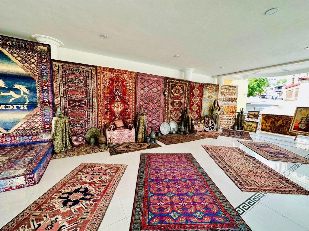 “İsrail Günləri” sərgisi