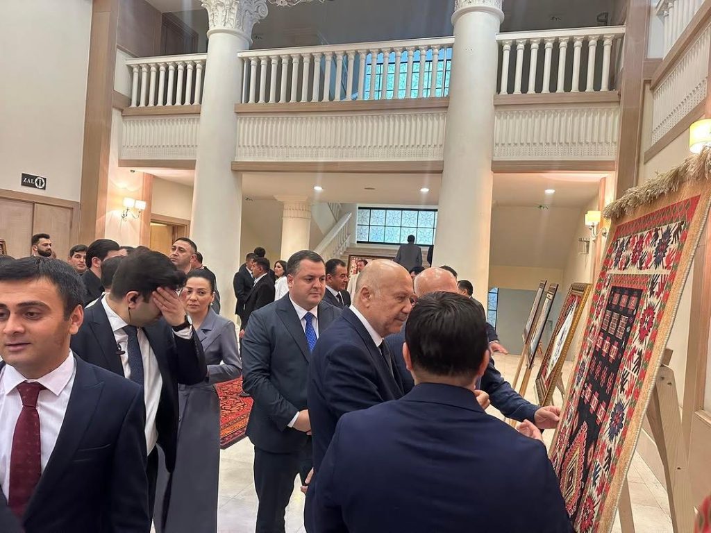 “İrəvan Xanlığı” sərgisi